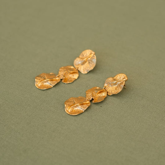 Très Chic Earrings