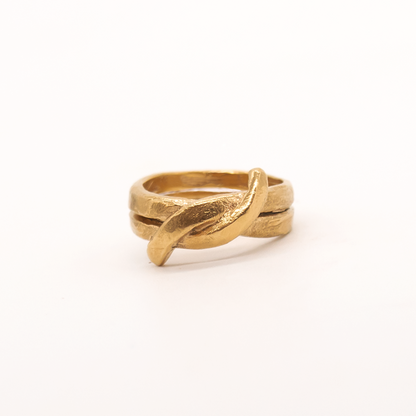 Twist Ring